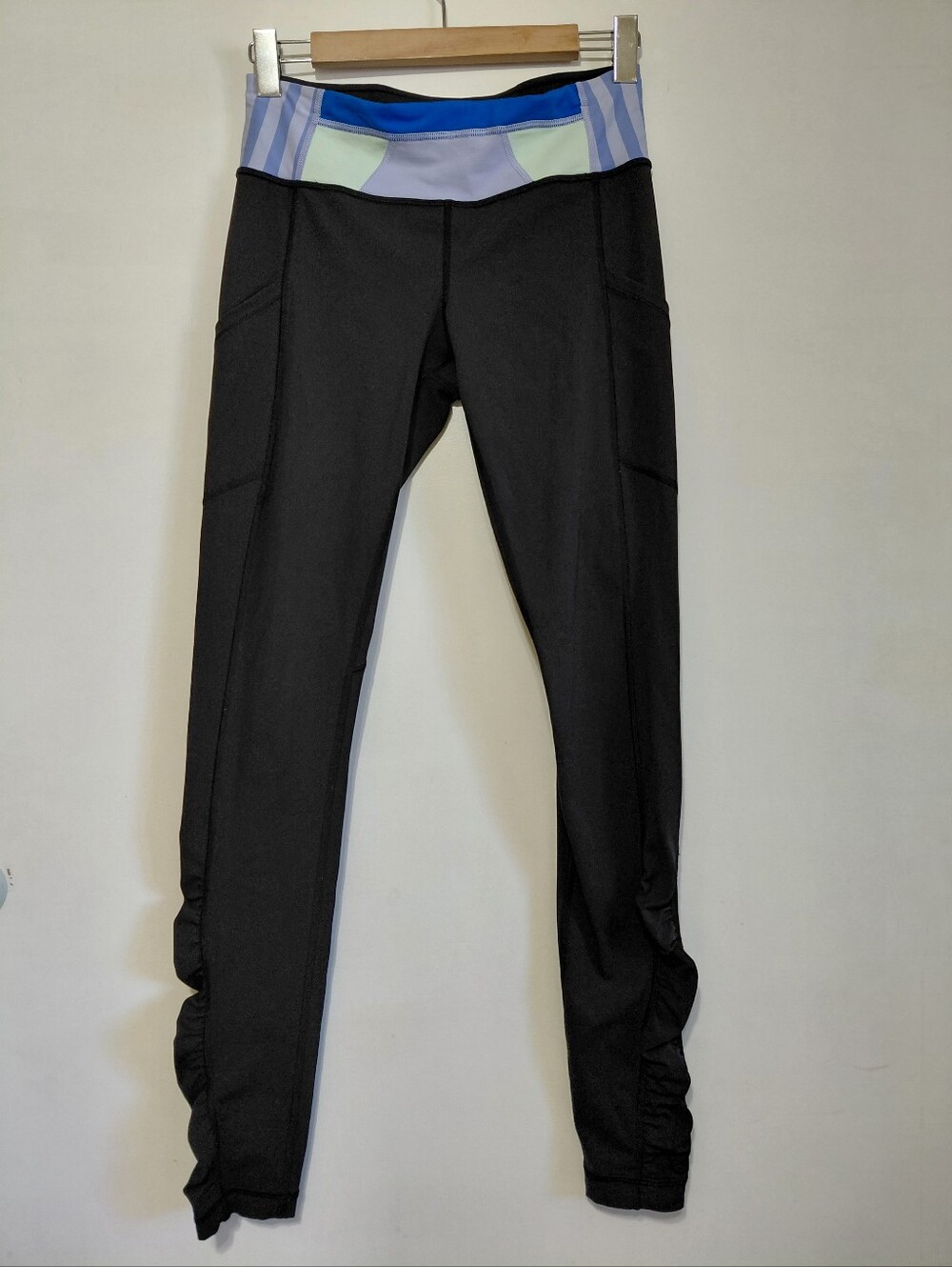 Lululemon Speed Tight Black Winter Quilt Size 6